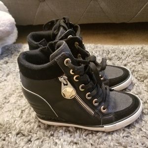 Aldo 7.5 sneaker wedge